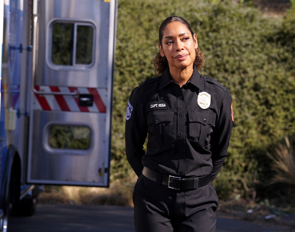 Tommy Vega (Gina Torres) est la nouvelle chef des ambulanciers à la 126.